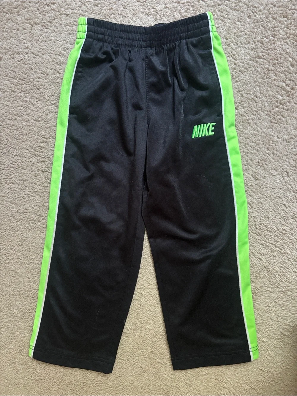 Nike euc 100%